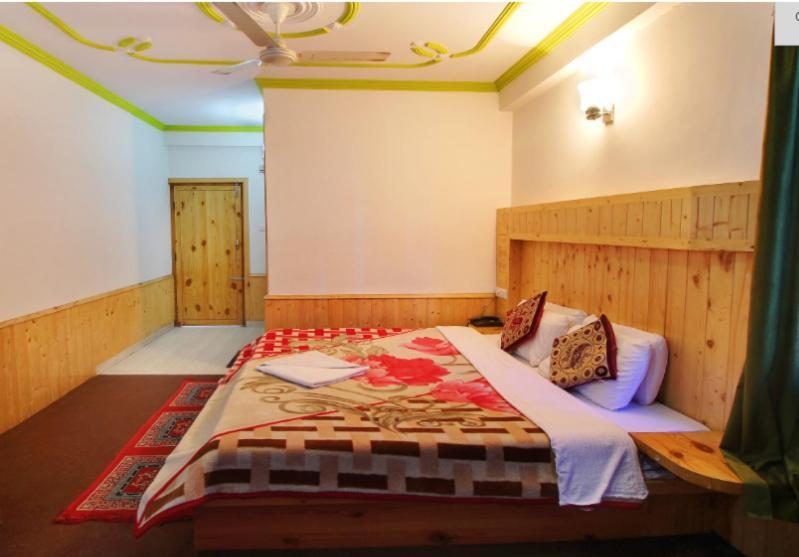 Hotel Hilltop Manali  Exterior photo